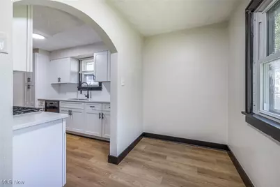 849 Glenn Street, Akron, OH 44320 - Photo 10