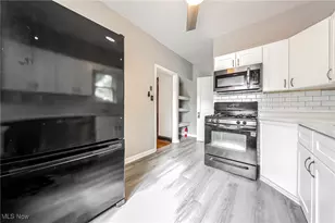 1559 Lauderdale Ave, Oakwood, OH 44107 - Photo 10