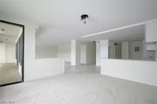 2 Bratenahl Pl, Bratenahl, OH 44108 - Photo 14