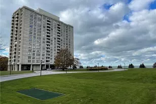 2 Bratenahl Pl, Bratenahl, OH 44108 - Photo 2