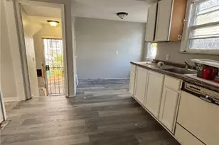 16109 Delrey Ave, Loveland, OH 44128 - Photo 6