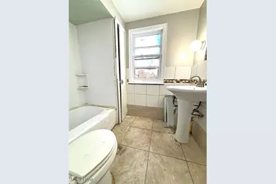 16109 Delrey Avenue, Loveland, OH 44128 - Photo 4