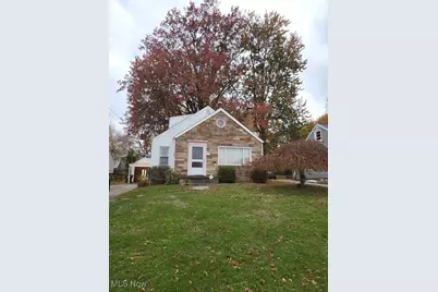 2219 Rowland Avenue NE, Canton, OH 44714 - Photo 2