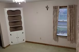 2219 Rowland Ave NE, Canton, OH 44714 - Photo 6