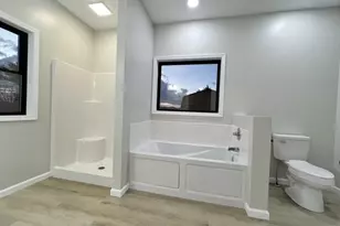 936 Miller Ave SW, Sugarcreek, OH 44681 - Photo 12