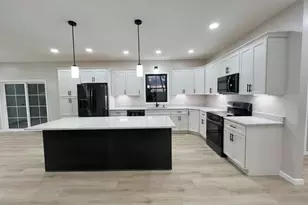 936 Miller Ave SW, Sugarcreek, OH 44681 - Photo 6