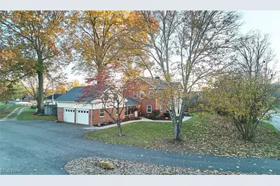 100 Maple Shade Drive, Marietta, OH 45750 - Photo 4