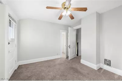 2027 Treadway Avenue, Loveland, OH 44109 - Photo 20