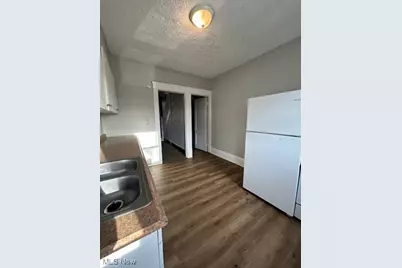 459 Wooster Road N, Barberton, OH 44203 - Photo 12