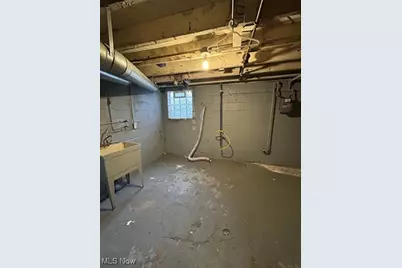 459 Wooster Road N, Barberton, OH 44203 - Photo 28