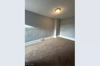 459 Wooster Road N, Barberton, OH 44203 - Photo 20