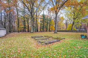 36 Hilltop Blvd, Canfield, OH 44406 - Photo 32