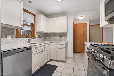 36 Hilltop Boulevard, Canfield, OH 44406 - Photo 8