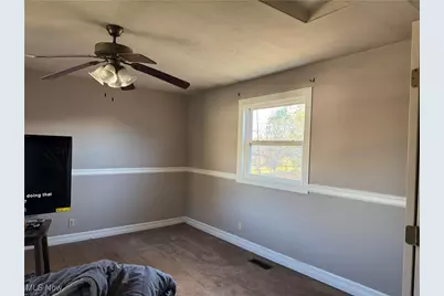 5392 Walters Street NE, East Canton, OH 44730 - Photo 6