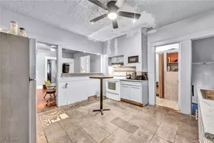 987 E 78th St, Loveland, OH 44103 - Photo 6