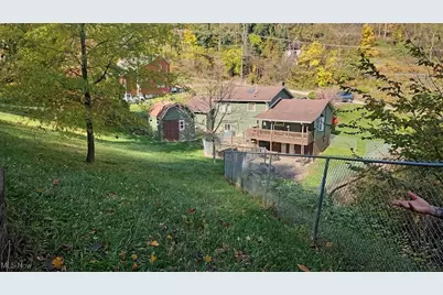 1070 Central Avenue, Bellaire, OH 43906 - Photo 2