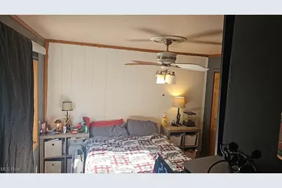 1070 Central Avenue, Bellaire, OH 43906 - Photo 18