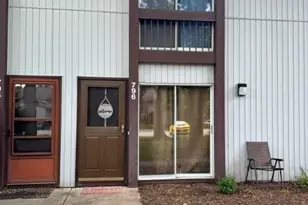 796 Pipes Ct, Sagamore Hills, OH 44067 - Photo 1