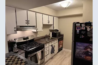 796 Pipes Court #1604, Sagamore Hills, OH 44067 - Photo 2