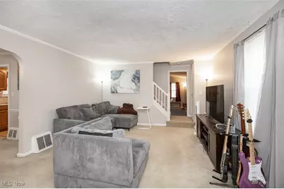 242 Monroe Avenue, Cuyahoga Falls, OH 44221 - Photo 6