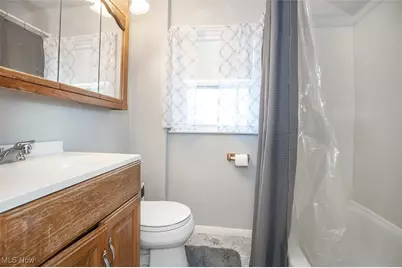 242 Monroe Avenue, Cuyahoga Falls, OH 44221 - Photo 24