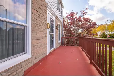 242 Monroe Avenue, Cuyahoga Falls, OH 44221 - Photo 2