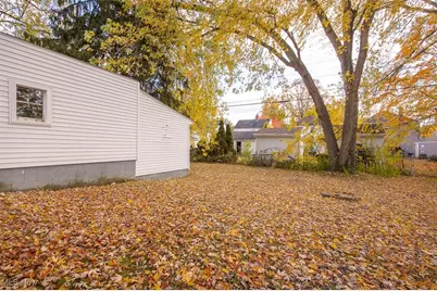 242 Monroe Avenue, Cuyahoga Falls, OH 44221 - Photo 30