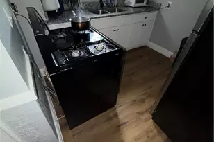 1330 Elwood Rd, East Cleveland, OH 44112 - Photo 8