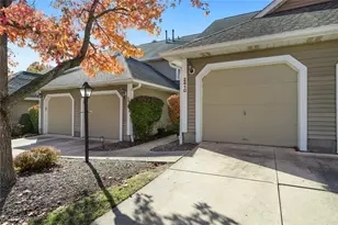 2410 Wrens Dr S, Stow, OH 44224 - Photo 2