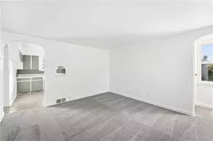 122 Westland Ave SW, Massillon, OH 44646 - Photo 2