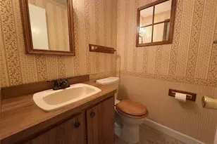 9474 Stoney Creek Ln, Parma Heights, OH 44130 - Photo 12