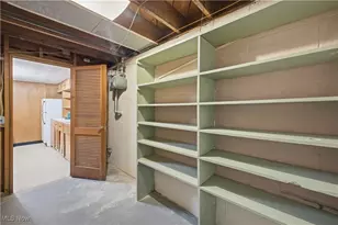 255 S Beverly Ave, Austintown, OH 44515 - Photo 26