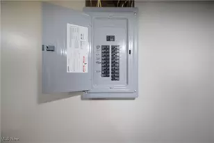 255 S Beverly Ave, Austintown, OH 44515 - Photo 34