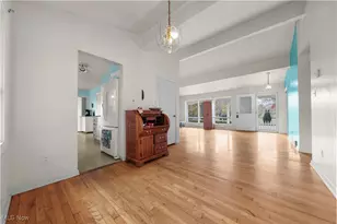 3081 Bancroft Rd, Fairlawn, OH 44333 - Photo 12