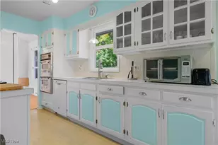 3081 Bancroft Rd, Fairlawn, OH 44333 - Photo 16