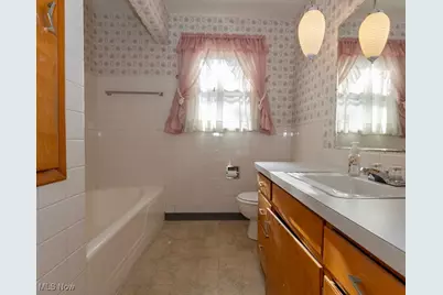 1037 W 37th Street, Lorain, OH 44052 - Photo 14
