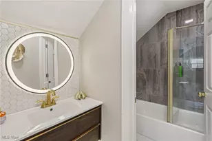 10225 Baltic Rd, Loveland, OH 44102 - Photo 30