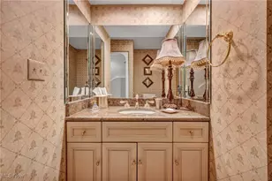 4670 Figgie Dr, Willoughby, OH 44094 - Photo 16