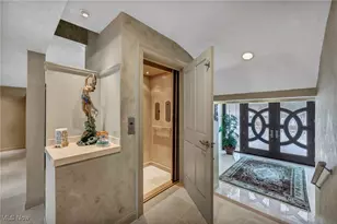 4670 Figgie Dr, Willoughby, OH 44094 - Photo 8