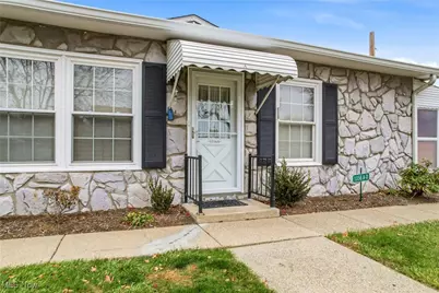 1356 Pembrooke Drive #A, Salem, OH 44460 - Photo 6