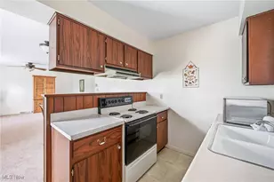 1356 Pembrooke Dr, Salem, OH 44460 - Photo 26