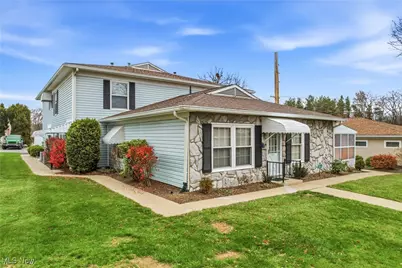 1356 Pembrooke Drive #A, Salem, OH 44460 - Photo 2