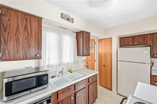 1356 Pembrooke Dr, Salem, OH 44460 - Photo 28