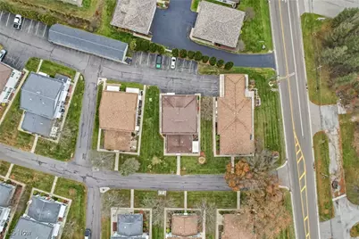 1356 Pembrooke Drive #A, Salem, OH 44460 - Photo 12