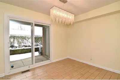 2217 Glouchester Drive #17 B, Lyndhurst, OH 44124 - Photo 14