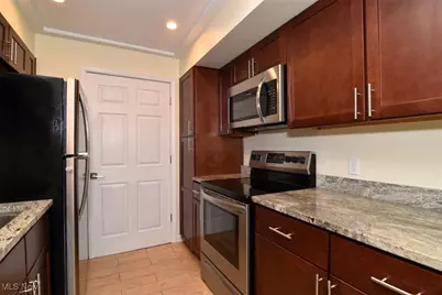 2217 Glouchester Drive #17 B, Lyndhurst, OH 44124 - Photo 22