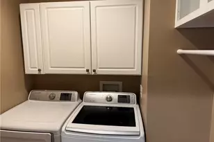 107 Broad St, St Clairsville, OH 43950 - Photo 14