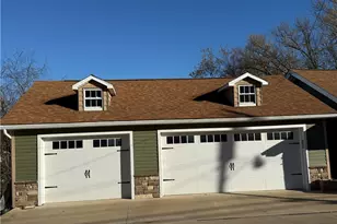 107 Broad St, St Clairsville, OH 43950 - Photo 28