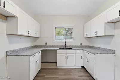 1206 Diagonal Road, Akron, OH 44307 - Photo 12