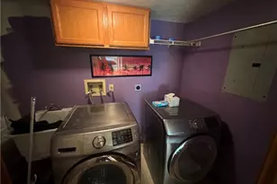 1233 Red Tail Hawk Ct, Boardman, OH 44512 - Photo 6